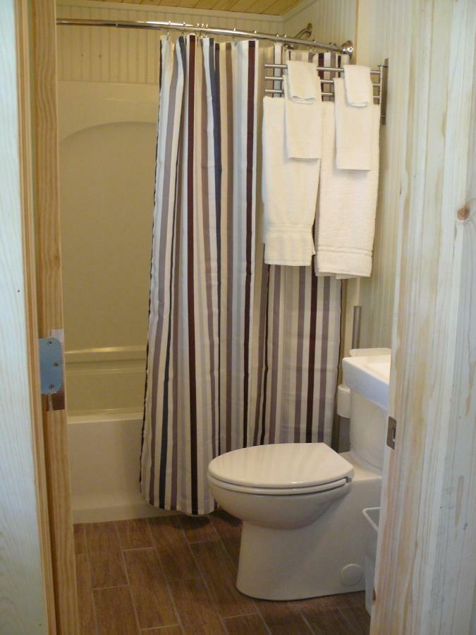 The Saugatuck Retro Resort Luaran gambar